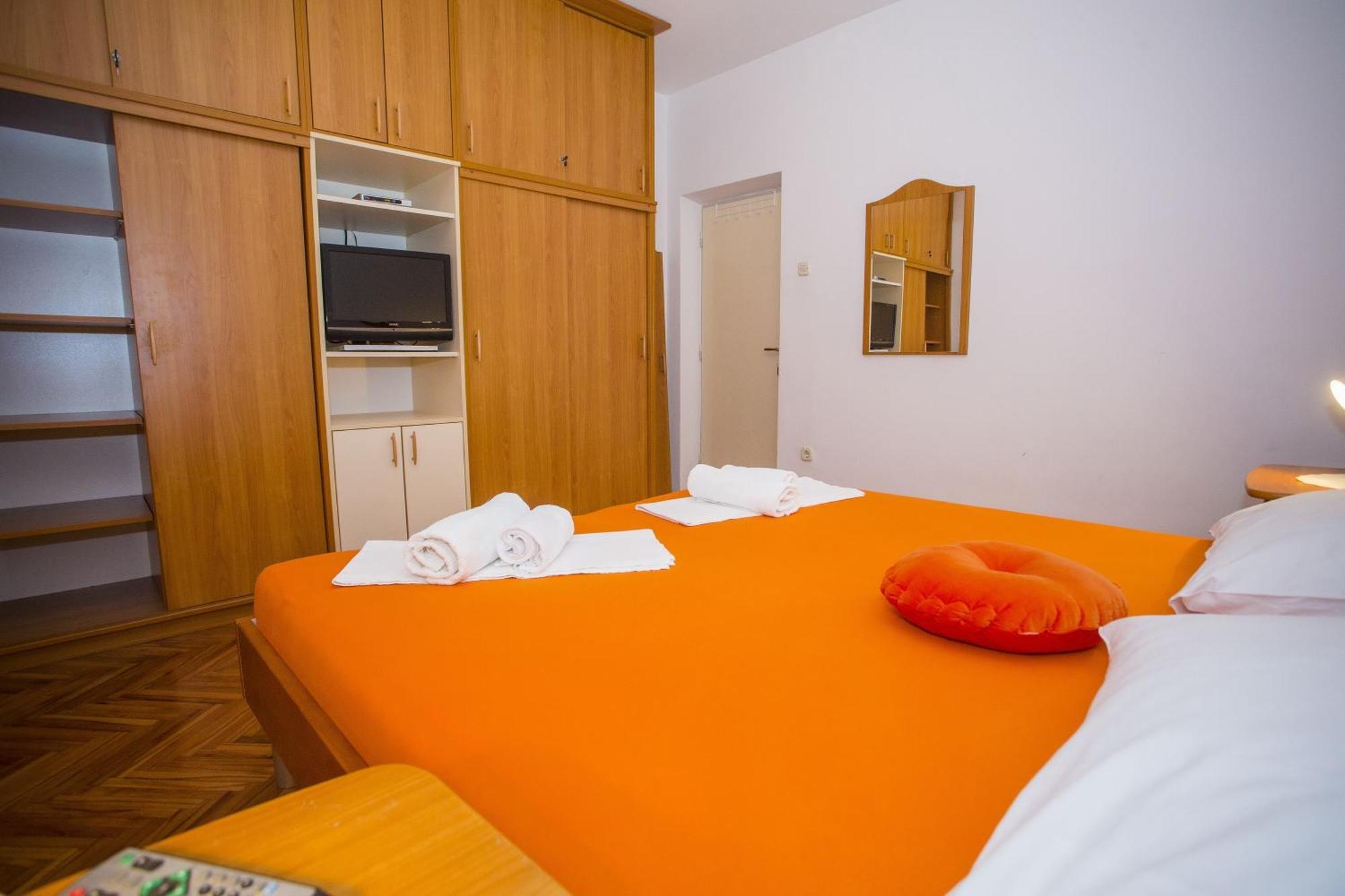 Apartments With A Parking Space Podgora, Makarska - 12816 Phòng bức ảnh
